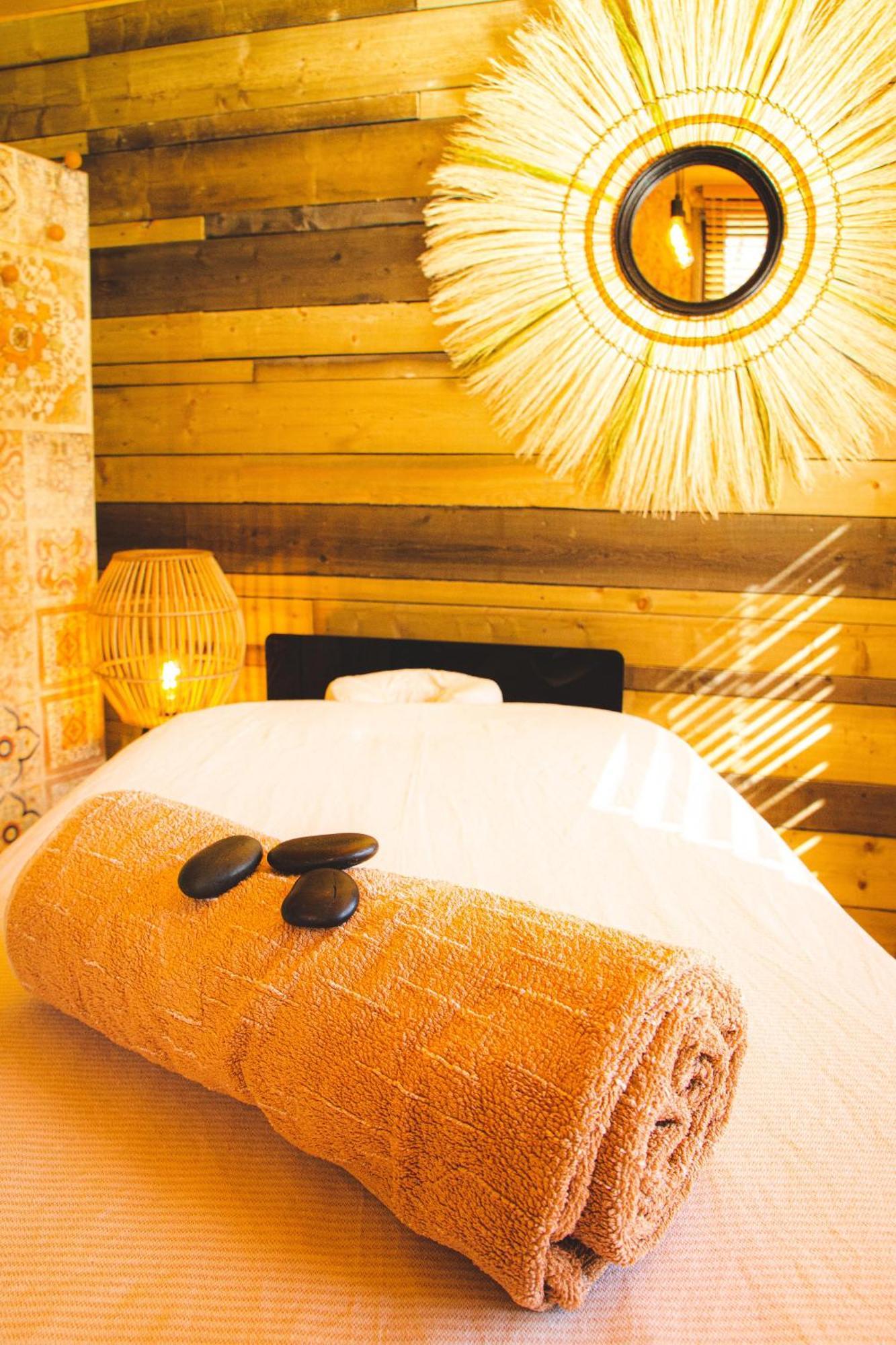 Chez Clo & Tonio Bed & Breakfast Saint-Helen Ruang foto